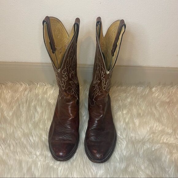 Justin Embroidered Cowboy Boots - Picture 1 of 8